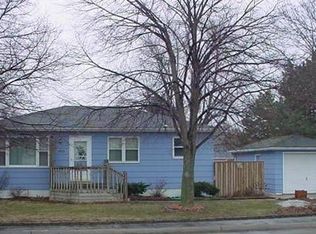 1915 Illinois Ave, Grand Island, NE 68801