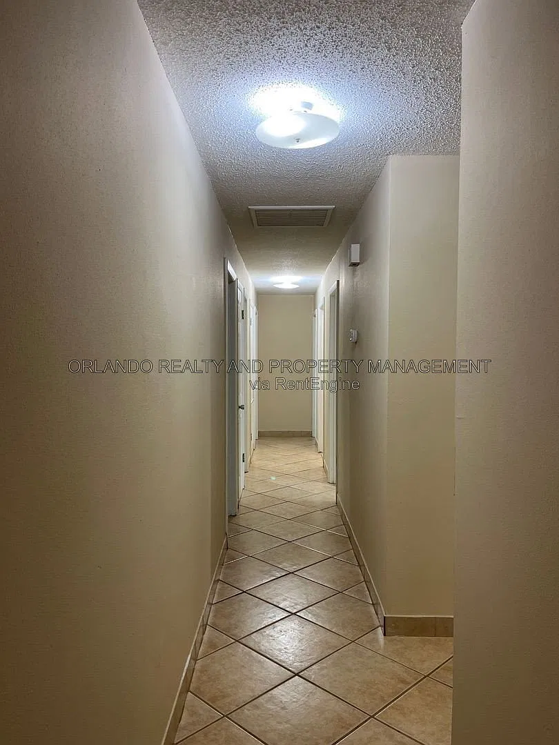 4 bed, 3.0 bath, 2190 sqft, $1,699 — Photo 3