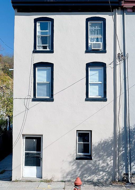 1st image of 4719 Umbria St