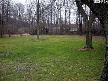 5th image of 26535 Hilliard Blvd