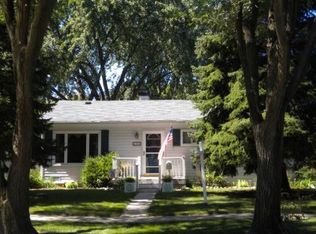 426 N 3rd Ave, Villa Park, IL 60181