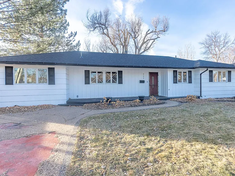 2104 Silver Sage Trl — Photo 33