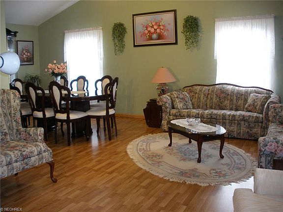 5th image of 26804 Chapel Hill Dr