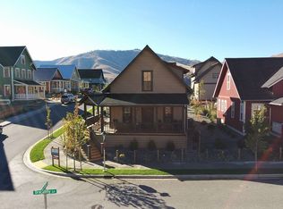 491 Porcupine Ln, Chelan, WA 98816