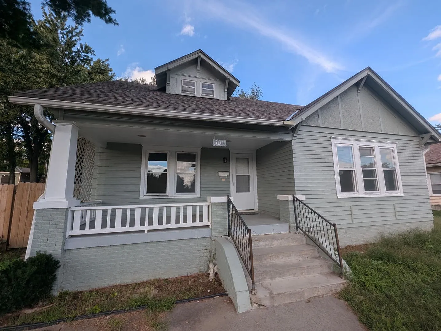 3 Bedroom, 2 Bathroom Home with Fenced Back Yard & Full Basement — Photo 1