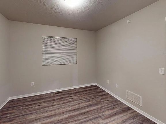 5th image of 466 Constitution Blvd