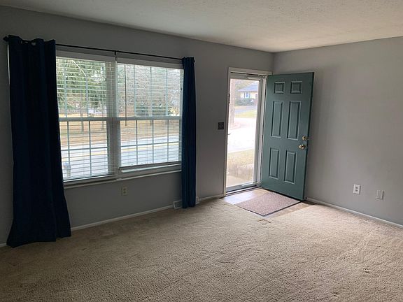 3rd image of 2130 Northmoreland Blvd