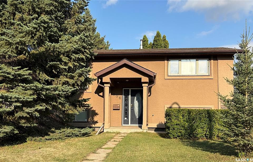 1st image of 106 Stewart CRESCENT