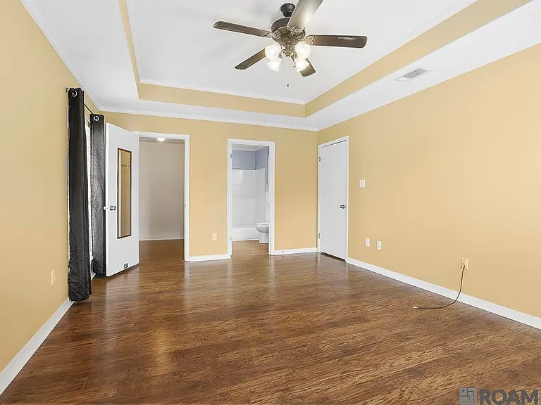 8500 Bluebonnet Blvd #22 — Photo 7