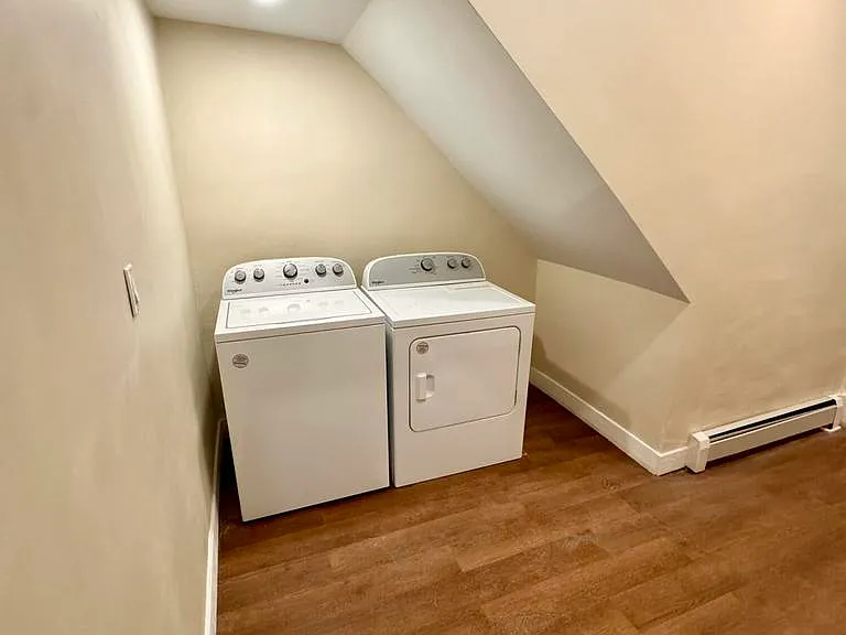 31 Bertha St #1 — Photo 6
