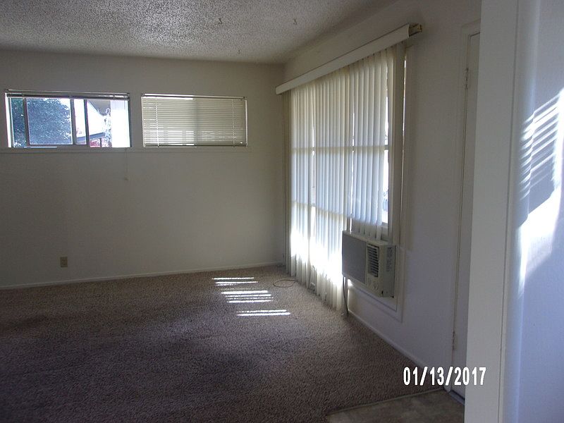 1st image of 218 Stevenson St