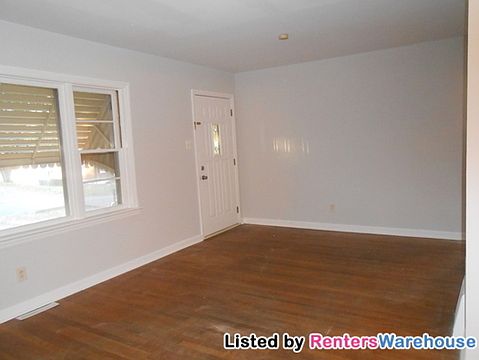 3rd image of 3138 Coles Ave