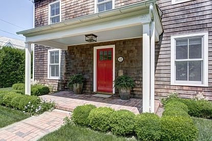 4th image of 82 Pine St