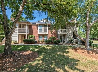 8029 Greenside Ct, Charlotte, NC 28277