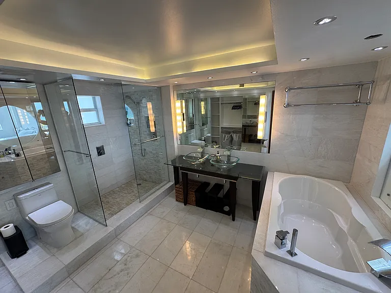 401 Ocean Dr #518 — Photo 12