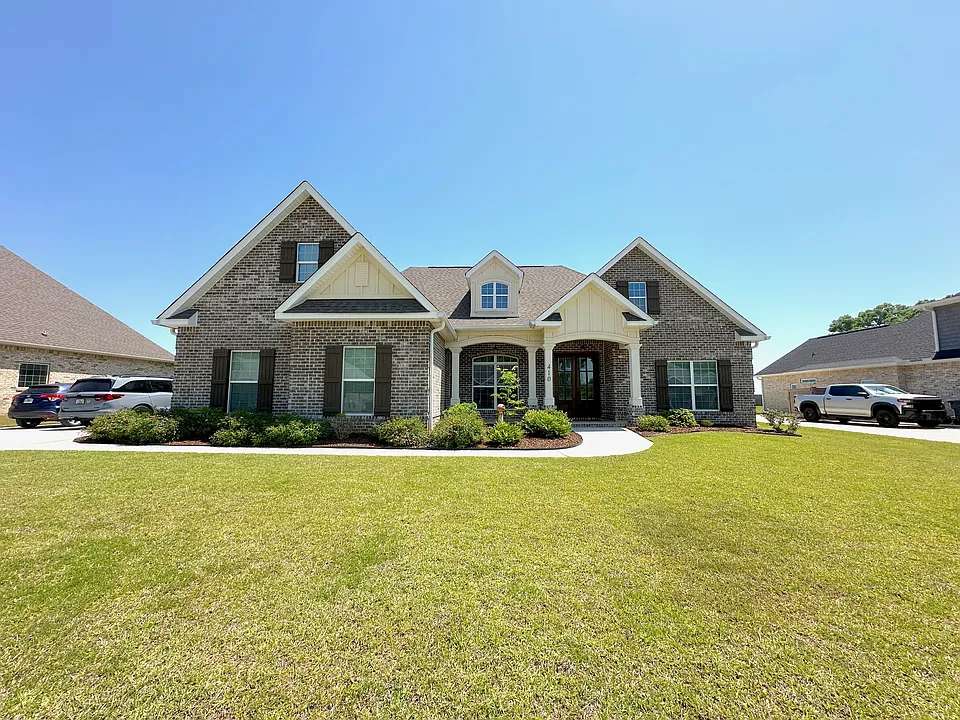 410 Stonegate Trl