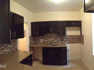 2522 33rd St, Astoria, NY 11102