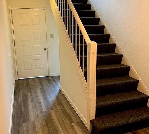 2nd image of 766 Stonegate Dr