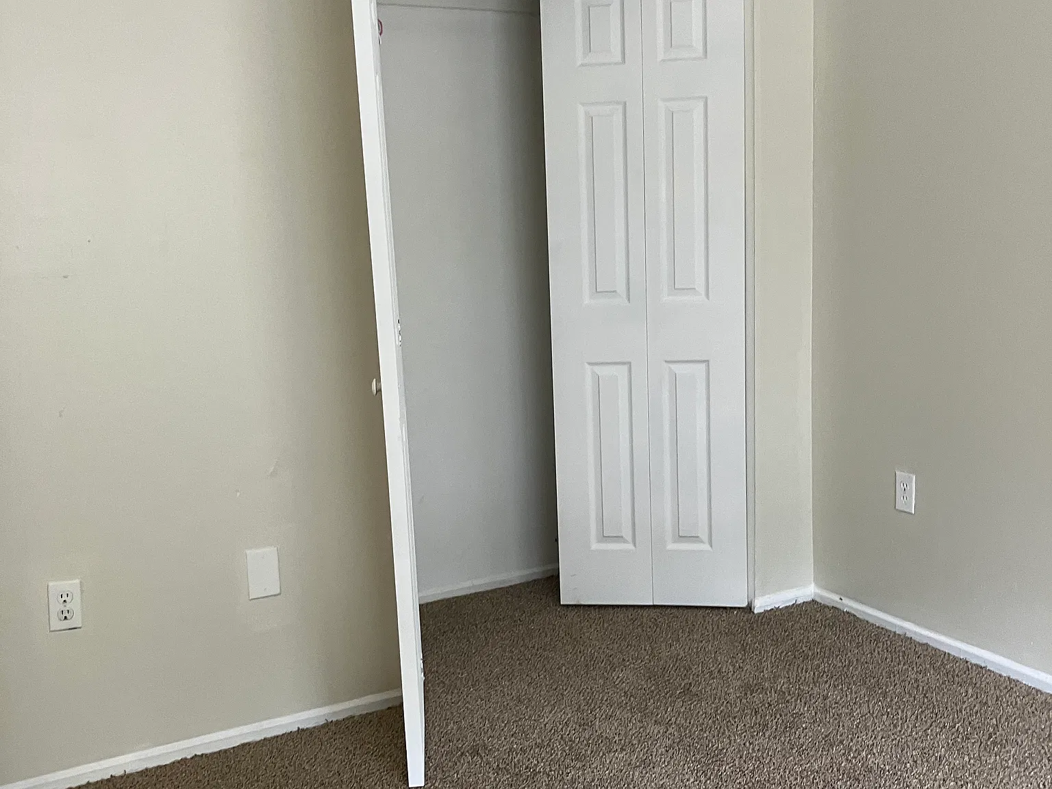 3 bed, 1654 sqft, $2,395 — Photo 3