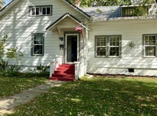 416 S Jenkins St, Centralia, MO 65240