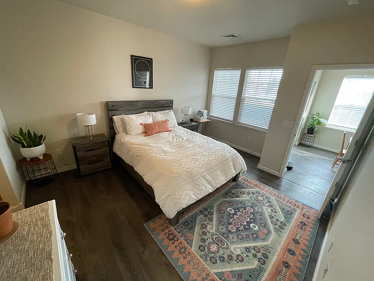 2215 Owens Ave #202 — Photo 18