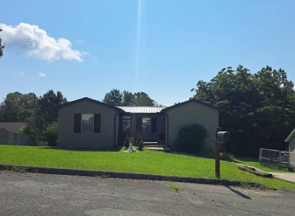1st image of 909 Mountain View Rd