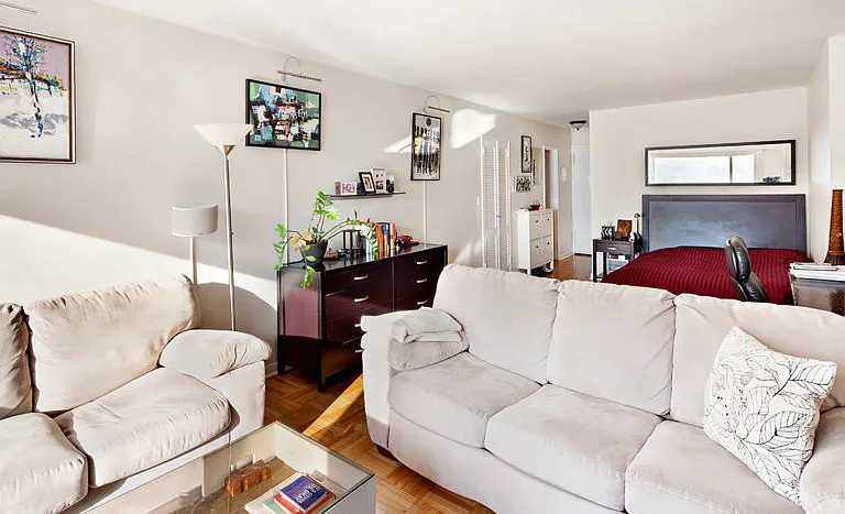 411 E 53rd St #12J — Photo 3