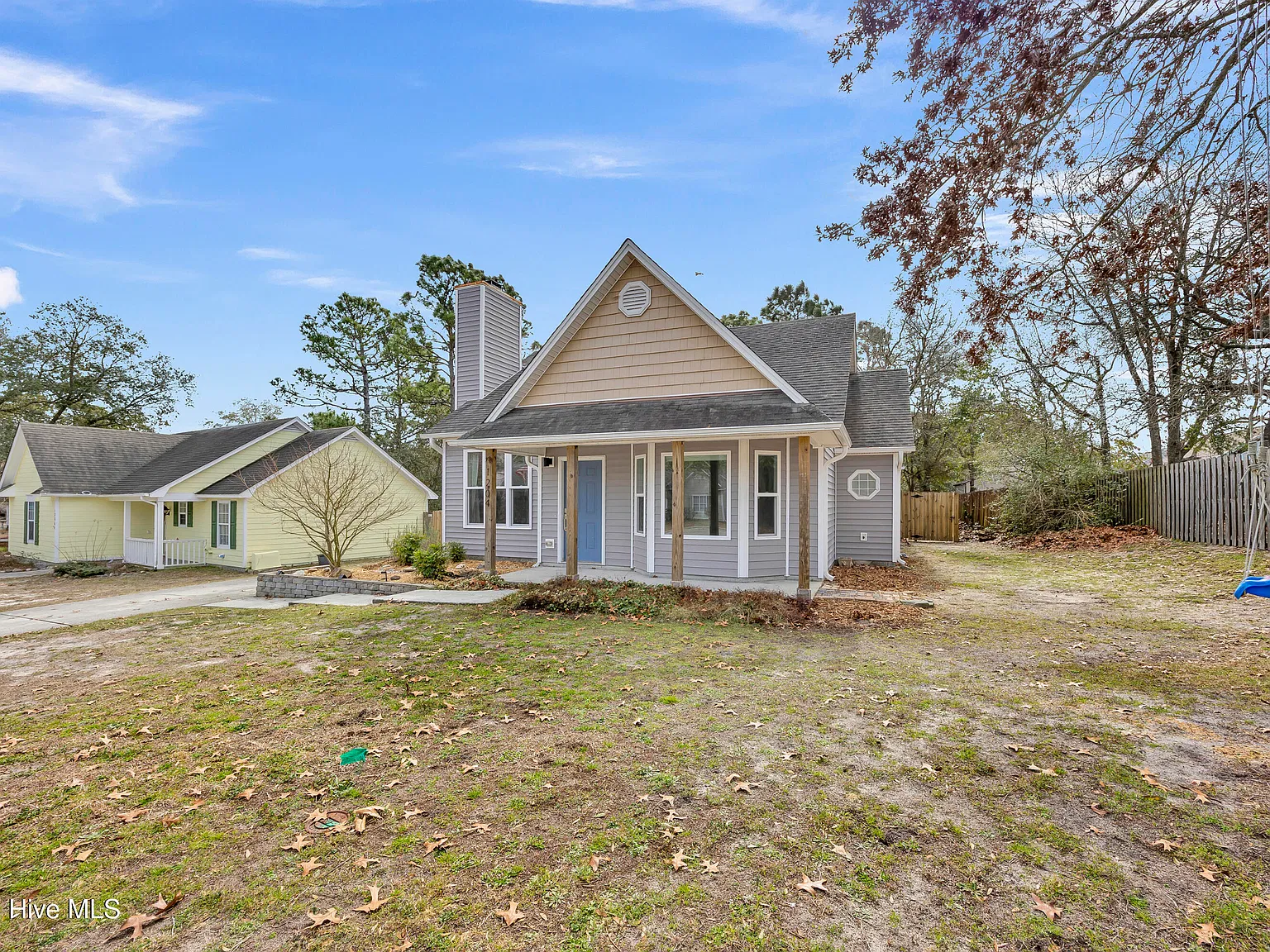 3 bed, 2.0 bath, $2,500 — Photo 2