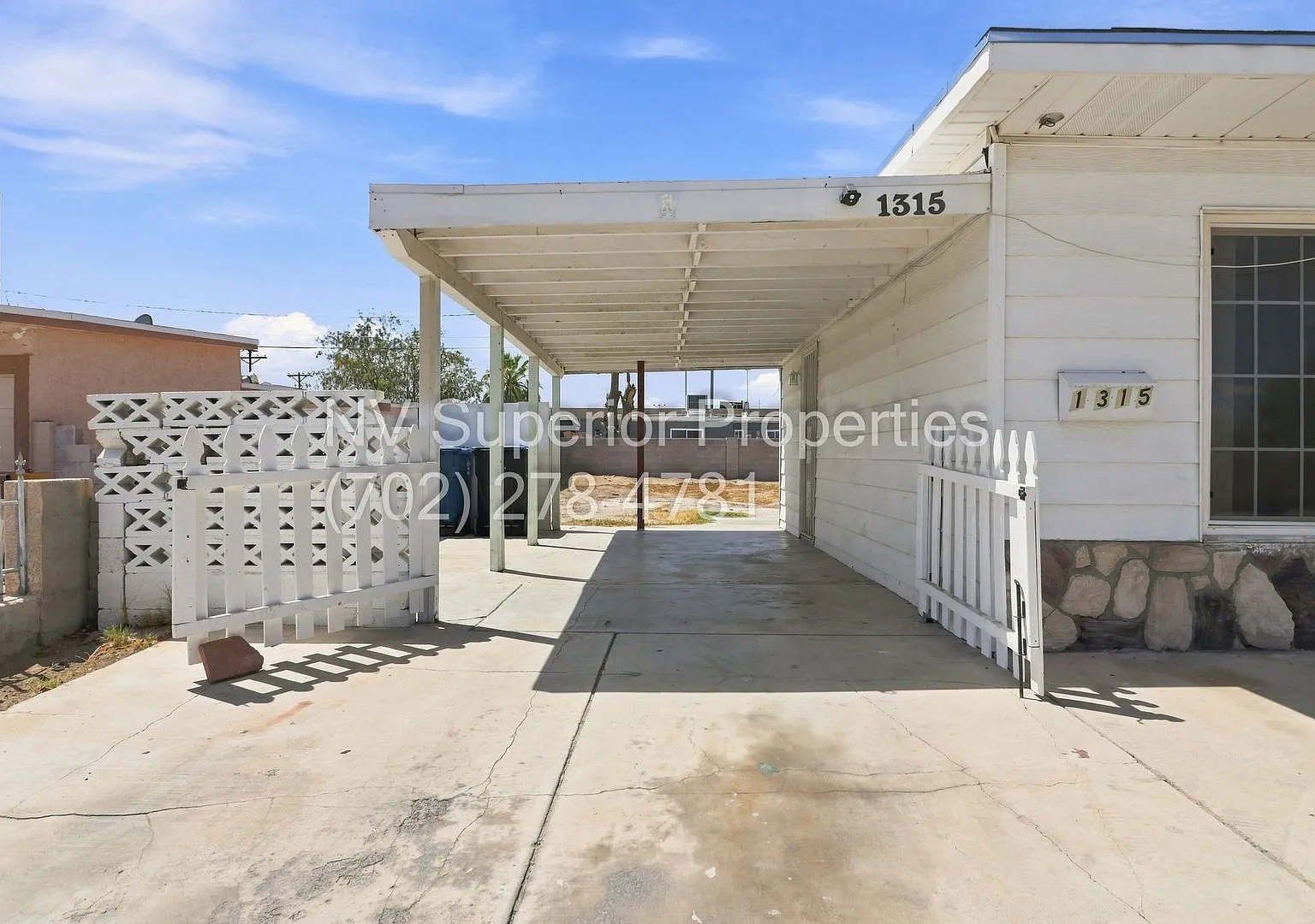 NLV!! Single Story!! 3 Bedrooms!! Carport Big Lot!! Patio In Back yard!! No Carpet!! Vinyl Plank ... — Photo 3