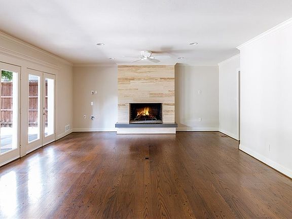 2nd image of 4544 Lorraine Ave