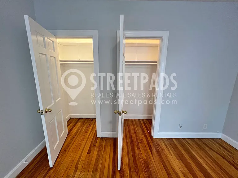 1161 Beacon St #5 — Photo 15