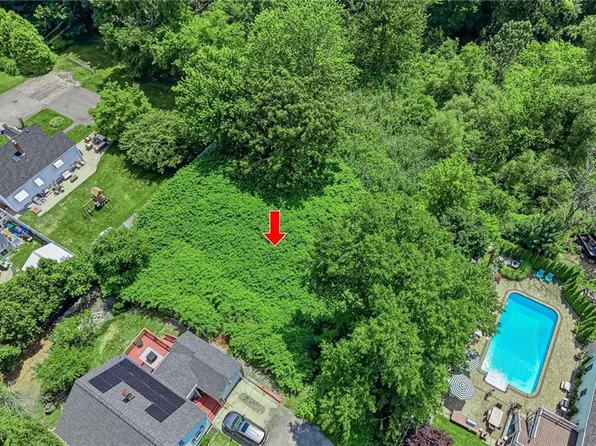 0 Hemlock Dr, Johnston, RI 02919
