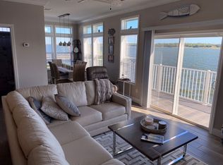 602 Lakeside Dr #602, Seminole, FL 33772