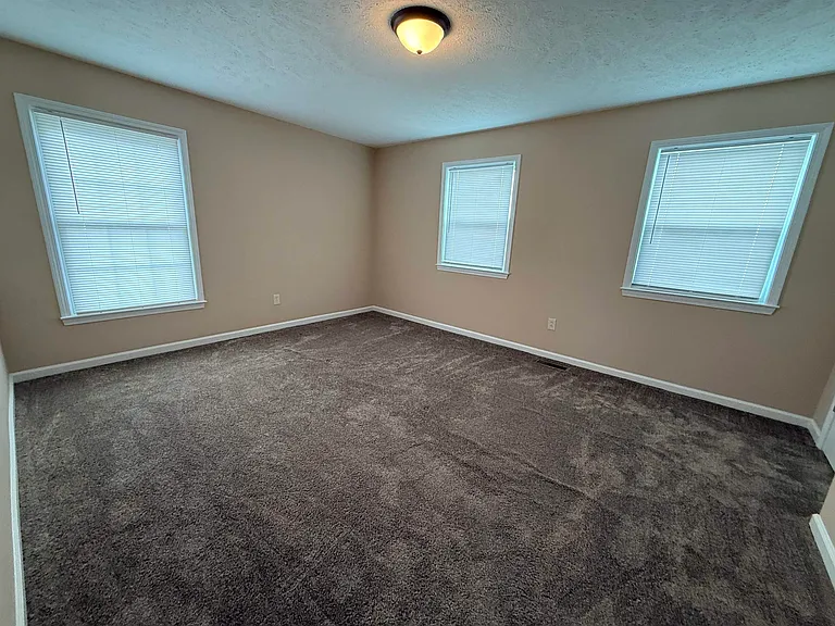 226 Hickory Trl — Photo 6