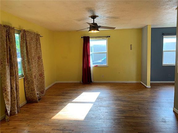 2nd image of 362 W Gimber Ct