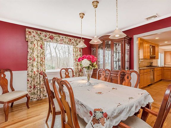 4th image of 4 Arleigh Ct