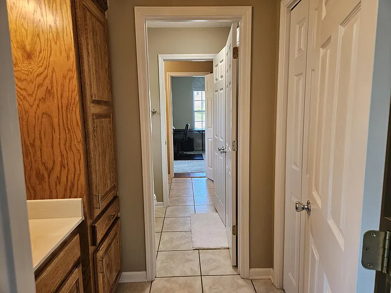 2947 Sylvan Way — Photo 37