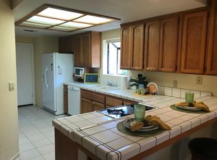 2233 Corral Dr, Auburn, CA 95603