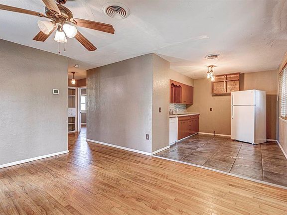 5th image of 2316 NW 38th Pl