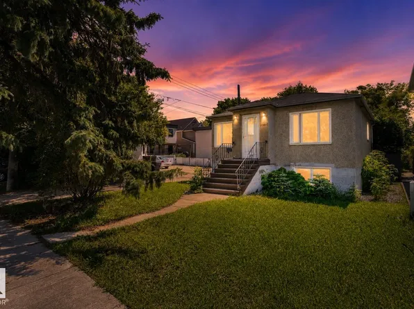 10607 73rd Ave NW, Edmonton, AB T6E 1C3