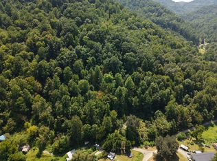129 Pigeon Roost Br, Harold, KY 41635