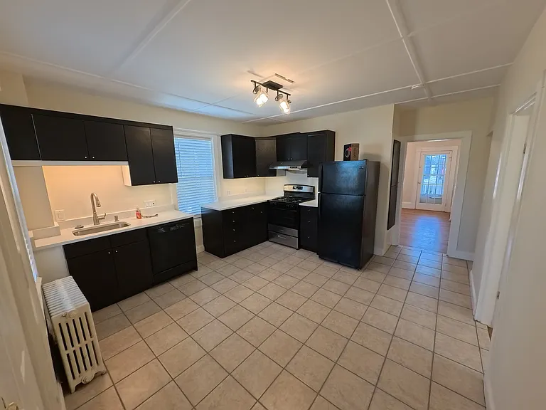 29 Watts St #2 — Photo 2