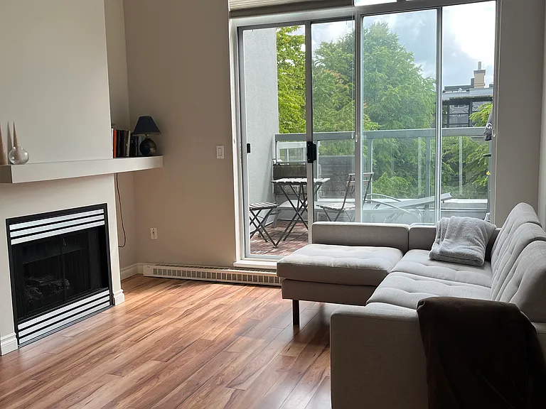 2288 Marstrand Ave — Photo 7