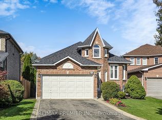 32 Veneto Dr, Vaughan, ON L4L8X4