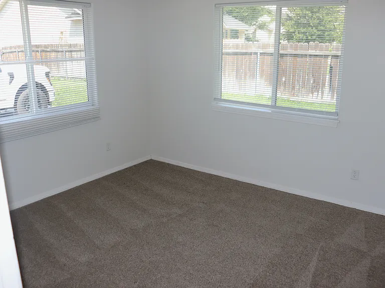 9312 W Cory Ln — Photo 9