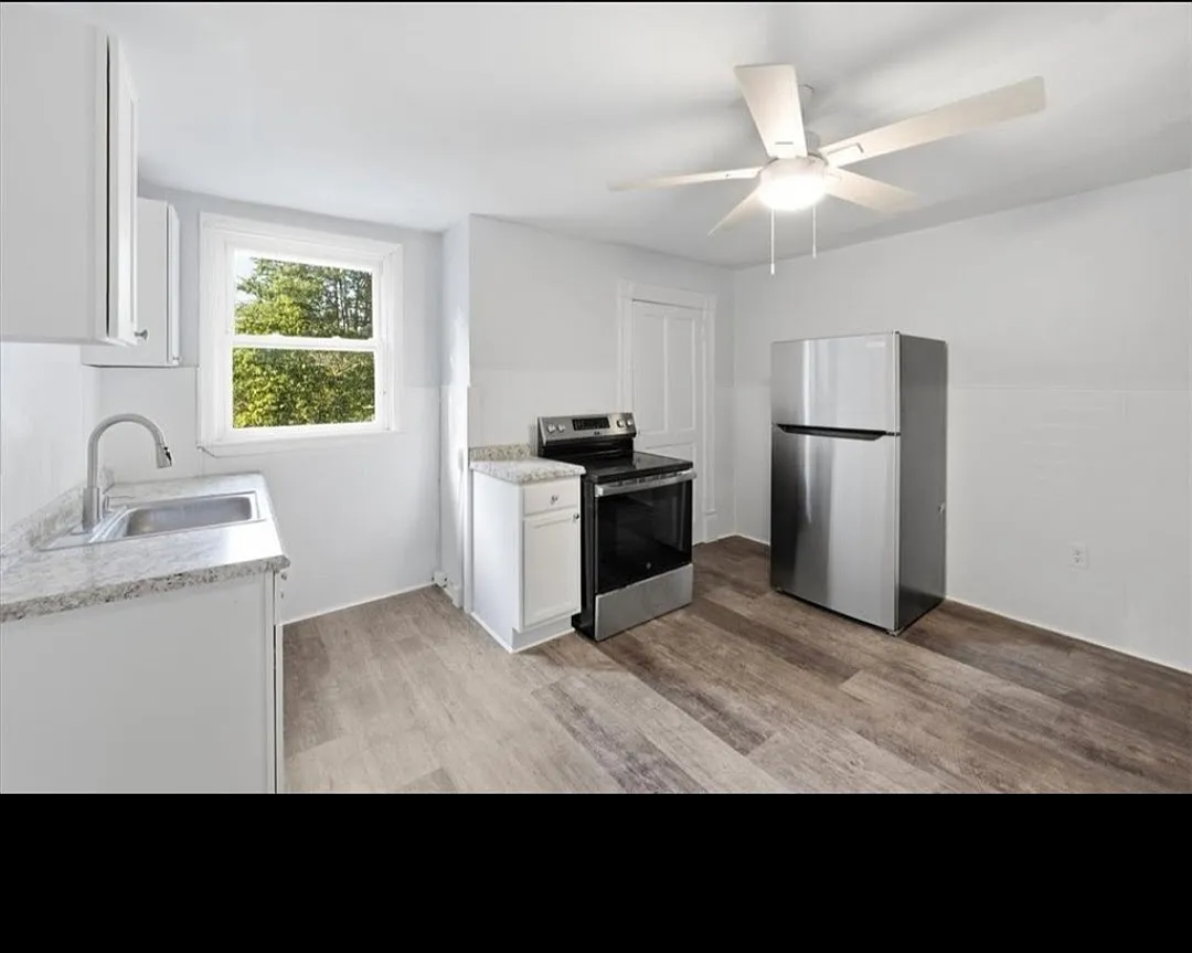 1229 Success St — Photo 4