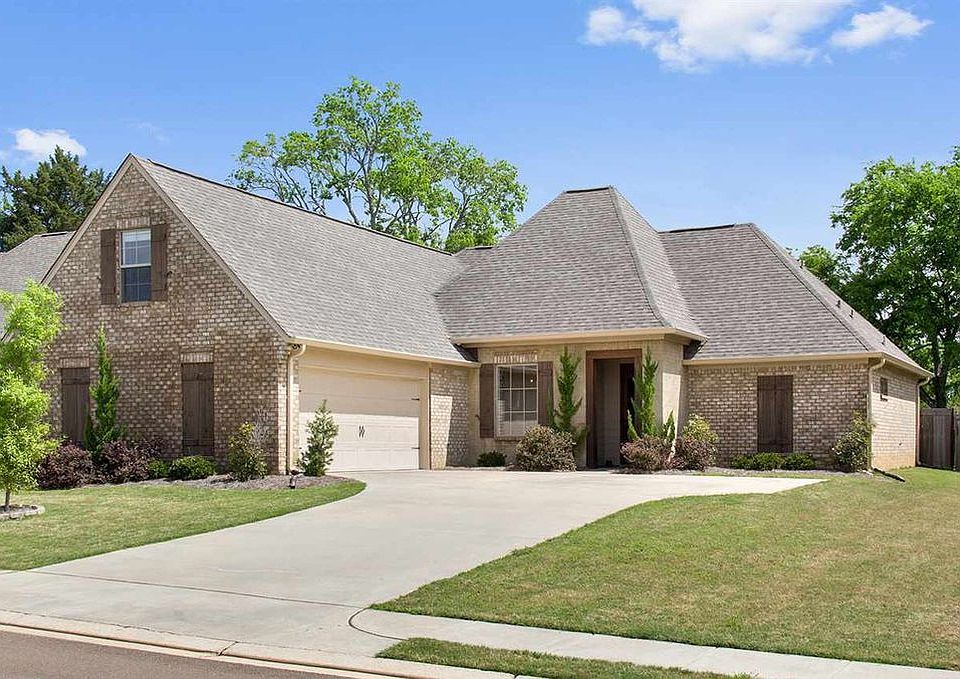 1st image of 180 Stillhouse Creek Dr