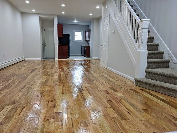 2nd image of 10024 87th Ave
