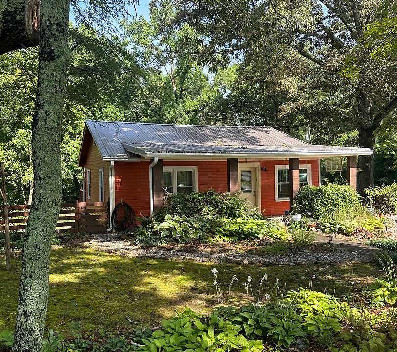 1st image of 306 Springtree Rd