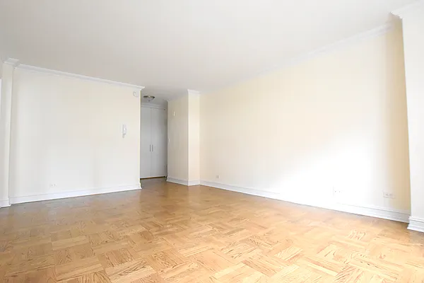 Rented by REAL New York | media 8